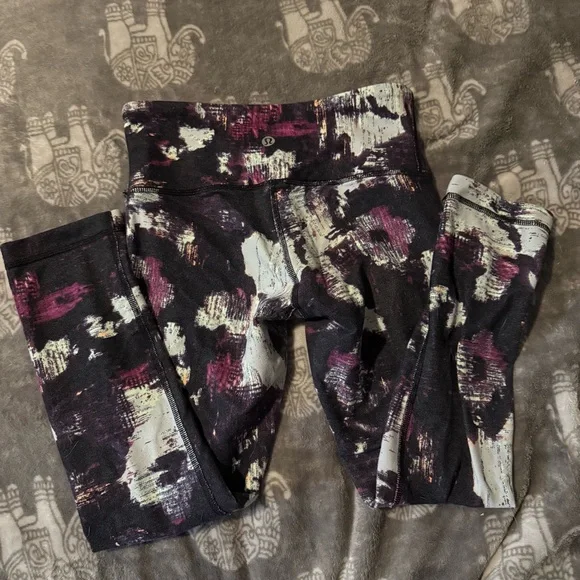 Lululemon athletic Leggings - Picture 2 of 7